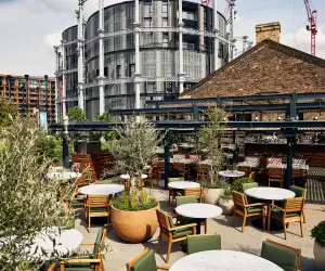 Exterior at Parrillan Coal Drops Yard